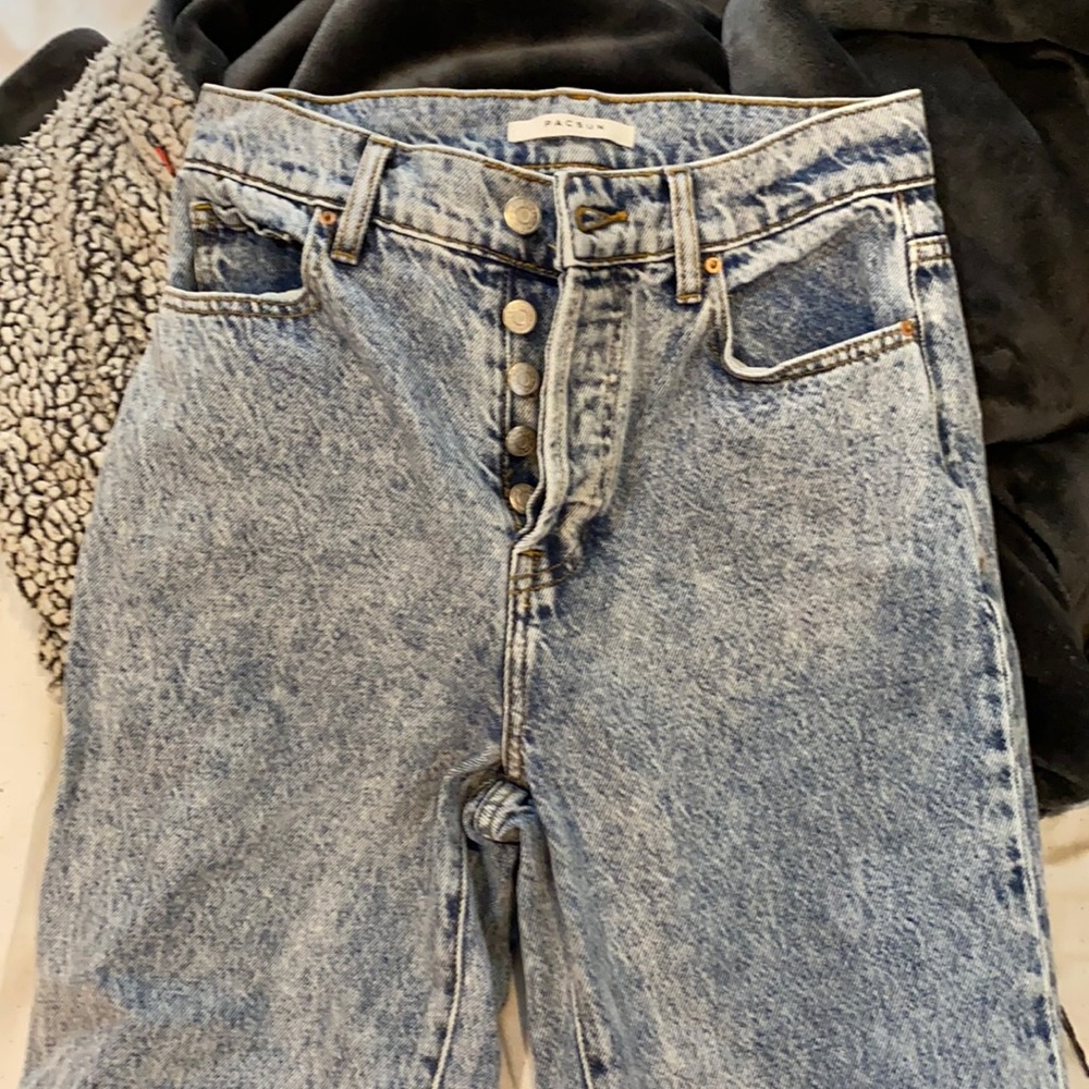 light wash jeans